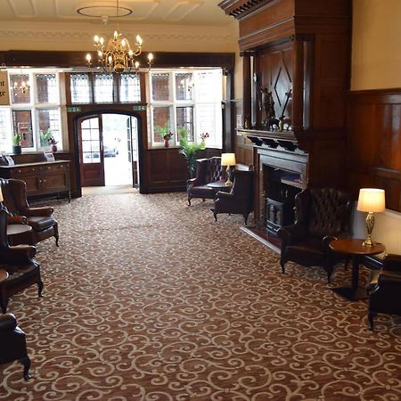Russ Hill Hotel Charlwood Εξωτερικό φωτογραφία
