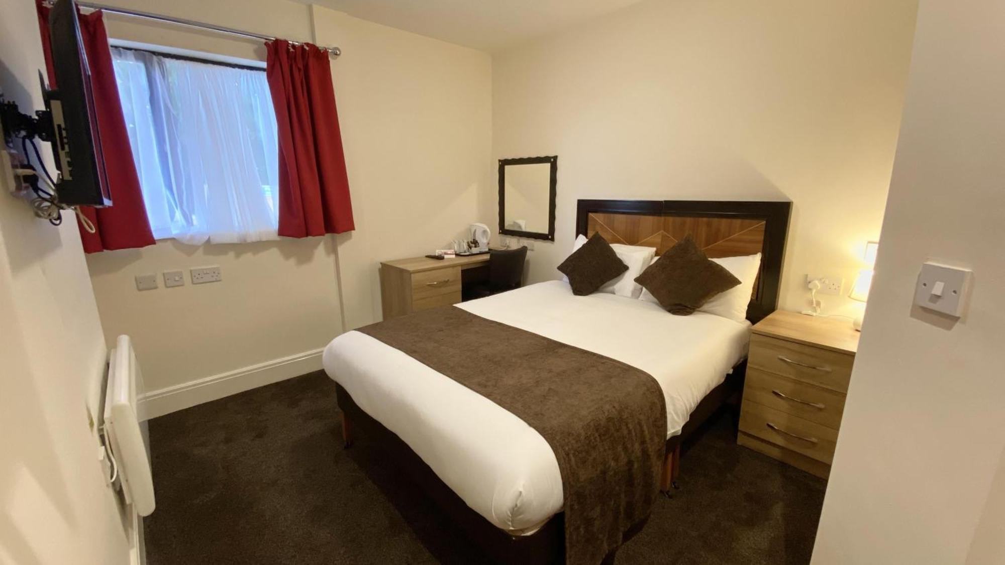 Russ Hill Hotel Charlwood Εξωτερικό φωτογραφία