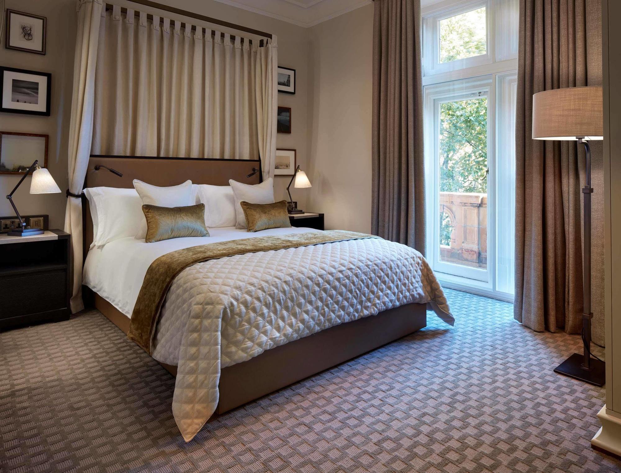 Russ Hill Hotel Charlwood Εξωτερικό φωτογραφία