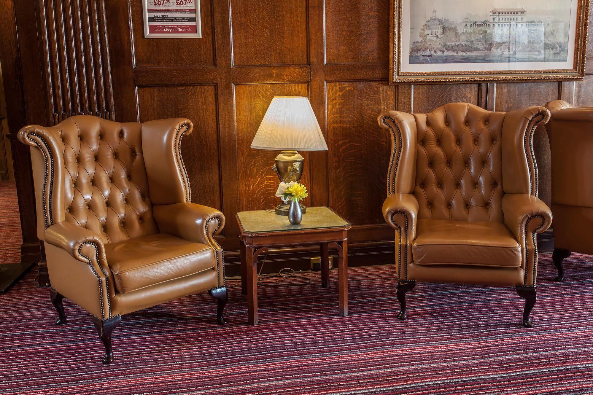Russ Hill Hotel Charlwood Εξωτερικό φωτογραφία